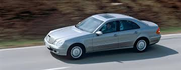 Afterwards, they went back to his place and wound down their hot evening with glasses of wine. Mercedes Benz E 320 Infos Preise Alternativen Autoscout24