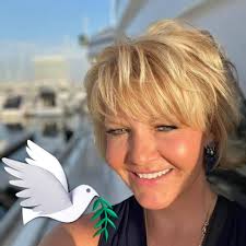 Vegans and non-vegan food at family gatherings