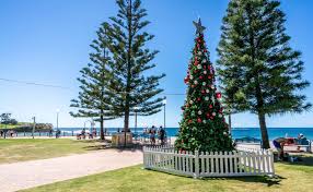 There are so many traditional and classical foods in the british christmas, boxing day and new year's repertoire, it can be hard to choose what to cook. Christmas Day In Sydney Lunch Dinner And More 2020 Festivals And Events