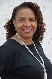 Diane Milner's Instagram, Twitter & Facebook