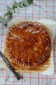 Galette Des Rois Maison A La Frangipane Version Classique Recette Recette Galette Des Rois Maison Galette Des Rois Dessert