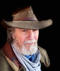 Lurking in the Dark (Short 2017)