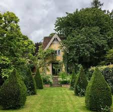 Danna Callahan On Instagram The House And Gardens At Bryan S Ground In Herefordshire Were Put Together By Arti Plants Garden Design Garden Inspiration