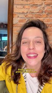 Um pouco de brilho + pouco de cansaço E vamo q Vamo 📷 @daniebraga