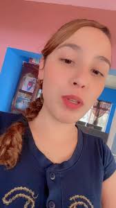 Mi Mama Parece Hermana Con Esa Falda