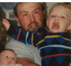 Shelly Lunsford's Instagram, Twitter & Facebook