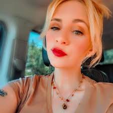 Lacey Hatch (@_lacey_k_) • Threads, Say more