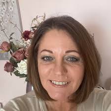 Anne Purnell's Instagram, Twitter & Facebook