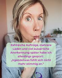 💫Merkst du auch, dass sich deine Träume und Bedürfnisse in deinem Leben  verändern? 🤔Wie gehst du damit um? Erlaubst du dir die Veränderung? Und  welche Entscheidung hast du schon mal gegen eine