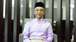 Yb tuan mohd shahar bin abdullah timbalan menteri kewangan ii. Ucapan Hari Raya Aidilfitri Daripada Ketua Pegawai Eksekutif Lada Ybhg Dr Hezri Adnan Youtube