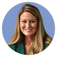 Jennifer Oliver's Instagram, Twitter & Facebook