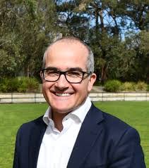 Daniel Dew's Instagram, Twitter & Facebook