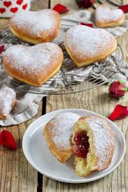 Herz Krapfen Herz Berliner Herz Kreppel Rezept Sweets Lifestyle Rezept Krapfen Rezept Rezepte Rezepte Mit Hefeteig