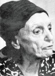 She was born in aydın near smyrna (now i̇zmir) in asia minor in 1893. H Poihtria Ths Ellhnikhs Stixoyrgikhs Eytyxia Papagiannopoyloy Newsbeast