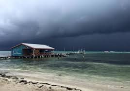 Learn how to create your own. Huracan Earl No Afectara A Cancun Y Playa Del Carmen Economia