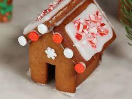 Simply Orange Mini Gingerbread Houses Recipe It S The Little Things That Make A Holiday Part Mini Gingerbread House Seasonal Candy Gingerbread House Recipe