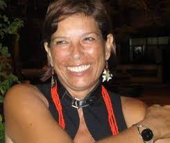 Elsa Santos's Instagram, Twitter & Facebook