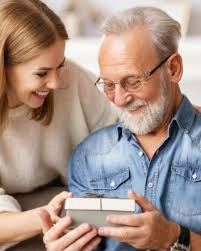 Amazon.com : Ultrasonic UV Cleaner for Dentures, Retainer, Mouth Guard,  Aligner, Toothbrush Head, 42kHz UV Ultrasonic Jewelry Cleaner, 180ML  Portable Ultrasonic Retainer Cleaner at-Home or Travel Use (White) : Health  & Household