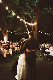 19 Charming Backyard Wedding Ideas For Low Key Couples Backyard Wedding Wedding Mix Wedding Lights