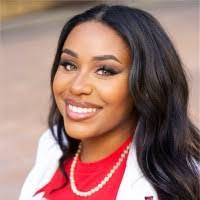 Heather Hyman's Instagram, Twitter & Facebook