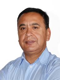 Alejandro Islas's Instagram, Twitter & Facebook