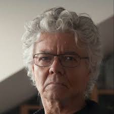 Oliver Whitehead's Instagram, Twitter & Facebook