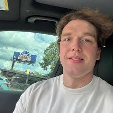 Kyle Rossignol's Instagram, Twitter & Facebook