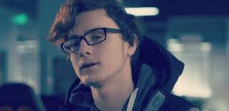 Please report players for inappropriate comments, avatars or game exploiting. Pin Ot Polzovatelya Insert Name Na Doske Wiki News Portretnaya Fotografiya Fotografii