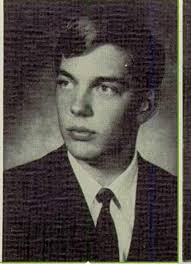 Darrell Lee Arelt had no known family, but you would have never known that  Tuesday as he was laid to rest at Arizona Veterans' Memorial Cemetery.