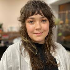 Anna Kunze's Instagram, Twitter & Facebook