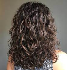 50 Gorgeous Perms Looks Say Hello To Your Future Curls Permanente Cheveux Long Permanente Cheveux Mi Long Permanante Cheveux