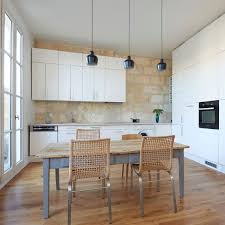Loft Bordeaux 85 M2 Repenses Pour Une Famille Cuisine Blanche Cuisine Moderne Cuisine Moderne Blanche