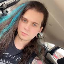 Surprising a Resident Evil fan with a Chris Redfield costume for birthday