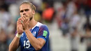 Rúrik gíslason (born 25 february 1988) is an icelandic footballer who plays as a midfielder for sv sandhausen. Island Kicker Rurik Gislason Bringt Das Netz Zum Gluhen Kurier At