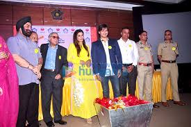 Vivek Oberoi And Raveena Tandon Grace The Cpaa Anti Tobacco Police Campaign Launch Vivek Oberoi Images Bollywood Hungama Raveena tandon looked gorgeous in purple blouse and skirt at the screening. vivek oberoi and raveena tandon grace the cpaa anti tobacco police campaign launch vivek oberoi images bollywood hungama