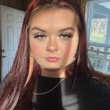 Britni Stephens's Instagram, Twitter & Facebook