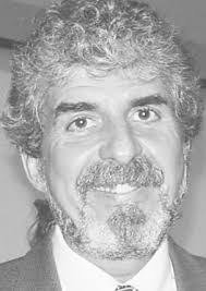 Banned tenured professor sues UH