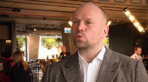 Pastor michał przerywa odcinki i. Michal Wlodarczyk Garvest Real Estate O Inwestycji Na Warszawskim Mordorze Youtube