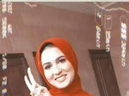 رصدت فيتو افتراش عدد من أهالي ضحايا حادث قطار طوخ الذى ظهر اليوم بين محطتى طوخ وبنها؛ احدى الترع المجاورة لمكان الحادث في انتظار العثورعلي ذويهم. Ahqe4vhlkyzm8m