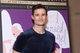 The Play That Goes Wrong Star Mark Evans Will Join Broadway S Waitress Playbill