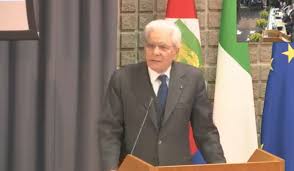 E anche nel discorso di questa sera, in diretta tv, mattarella saluterà gli italiani provando ad alimentare la fiducia e la speranza, indicando esempi cautela e richiamo al senso di responsabilità delle forze politiche anche perché, secondo mattarella, in questa legislatura sono state già sperimentate tutte le. Cassino Il Discorso Di Mattarella Tra Studio Cultura Ed Integrazione Www Linchiestaquotidiano It