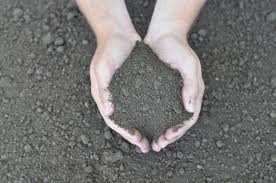 When you're hauling dirt, it's measured in a volume that consists of length, width, and height. Pulverized Topsoil Indianapolis Bulk Soil Mccarty Mulch