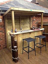 Licht ist schön und gut, das wichtigste an einer bar ist jedoch immer noch der alkohol. Garten Bar Selber Bauen In 2020 Outdoor Garden Bar Diy Outdoor Bar Bar Shed