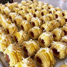 An elegant choice to grace your holiday appetizer table. Tart Nenas Cheese Food Drinks Baked Goods On Carousell