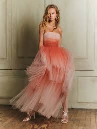 Partial To Pink Evening For Next Season Now At Moda Operandi Odlrprefall2020 In 2020 Beauty Dress Fashion Fashion Show