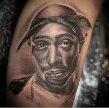 Tupac…. Would love to do more portraits in January/February 🤟 • • •  #nottinghamtattoo #nottinghamtattooist #portrait #tattooportrait #ink  #inkmag #2pac #tupac #tupactattoo #rap #oldschool #tatt #art #rapper  #legtattoo #wottosink #inkmag ...