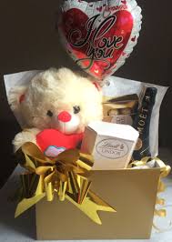 Flores Y Regalos A Domicilio En Toda Colombia En 2020 Regalos Creativos Regalos De Cumpleanos Para Novio Cajas Decoradas Para Cumpleanos