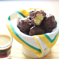 Rochers A La Noix De Coco Recette Video Recette Video Recette Noix De Coco Recette Noix Recette Rocher Coco
