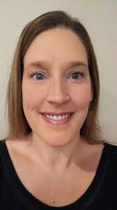 i'm the type of girl that would rather sleep 30 extra minutes than wake up  to do my makeup & hair and i'll never change, srry