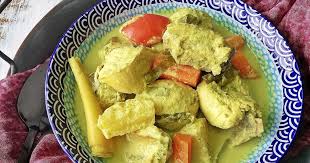 Perisakan dengan garam dan gula secukup rasa. Ayam Masak Lemak Cili Padi Bersama Telur Rebus Pasti Sedap Qasey Honey